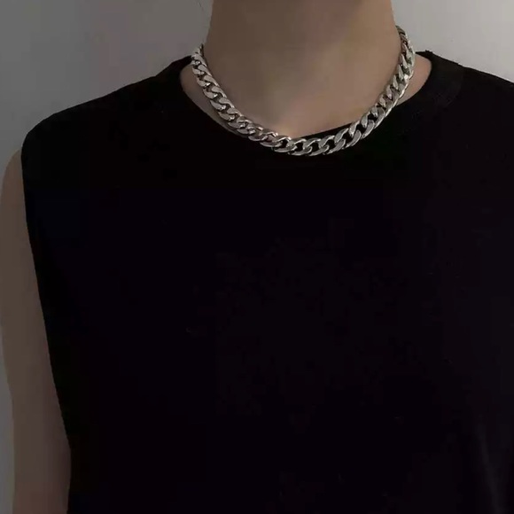 Unisex Silver Cuban Statement Necklace - Picture 5 of 9